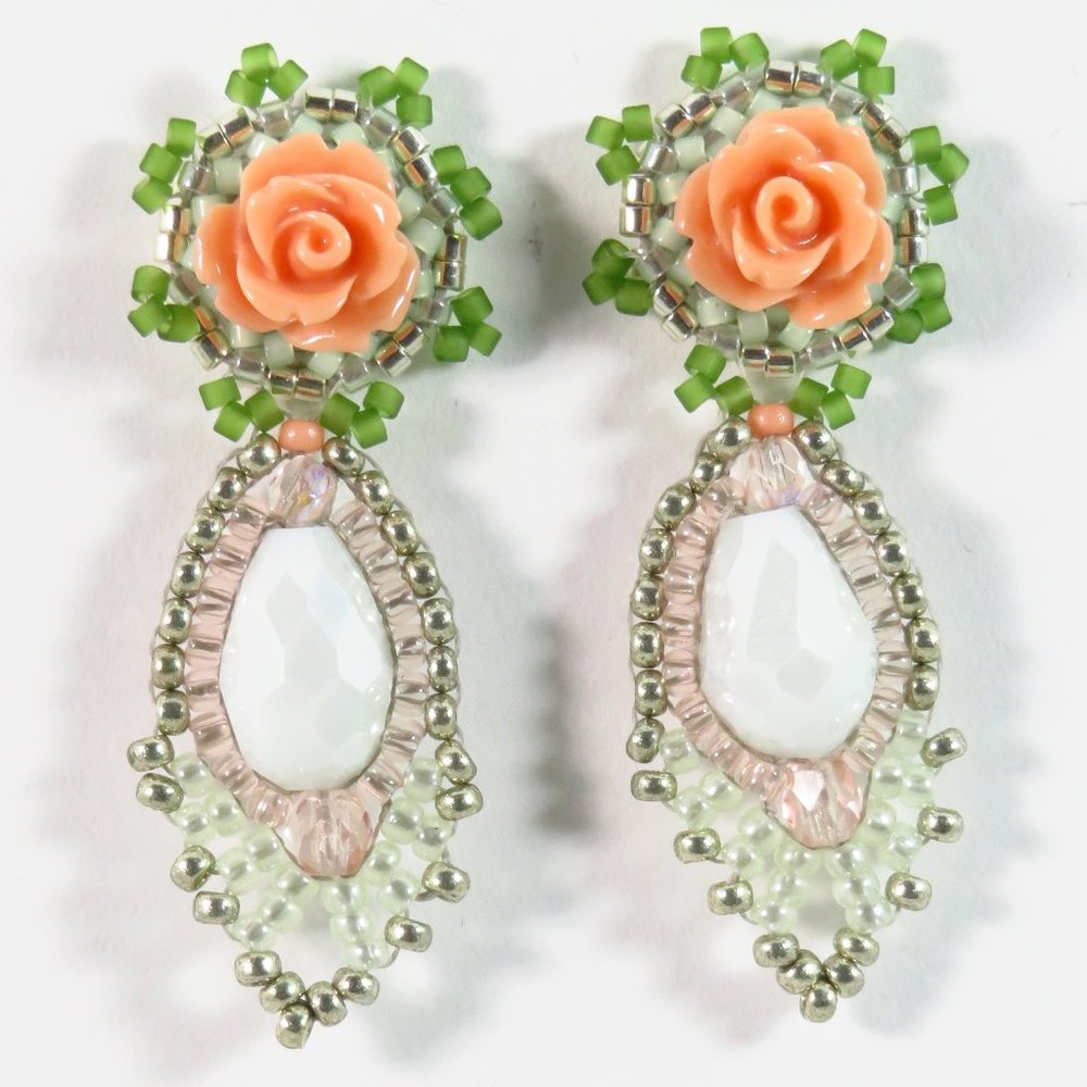Beaded floral pink rose earrings